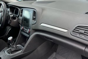 RENAULT MEGANE SDN 1.5 DCI DIESEL - 2019год / 72120km 9