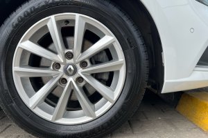 RENAULT MEGANE SDN 1.5 DCI DIESEL - 2019год / 72120km 28